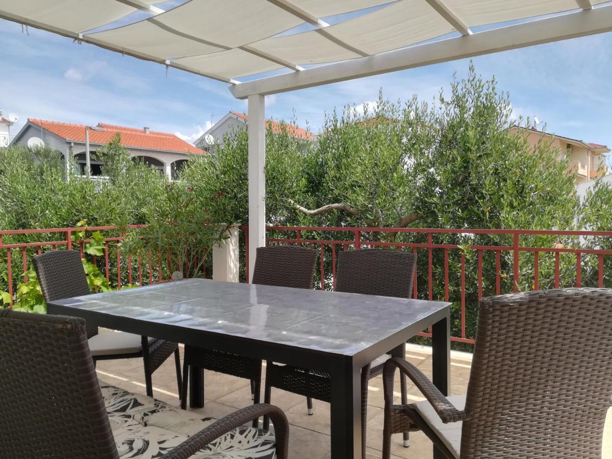 Apartman Lidija Ciovo トロギール エクステリア 写真