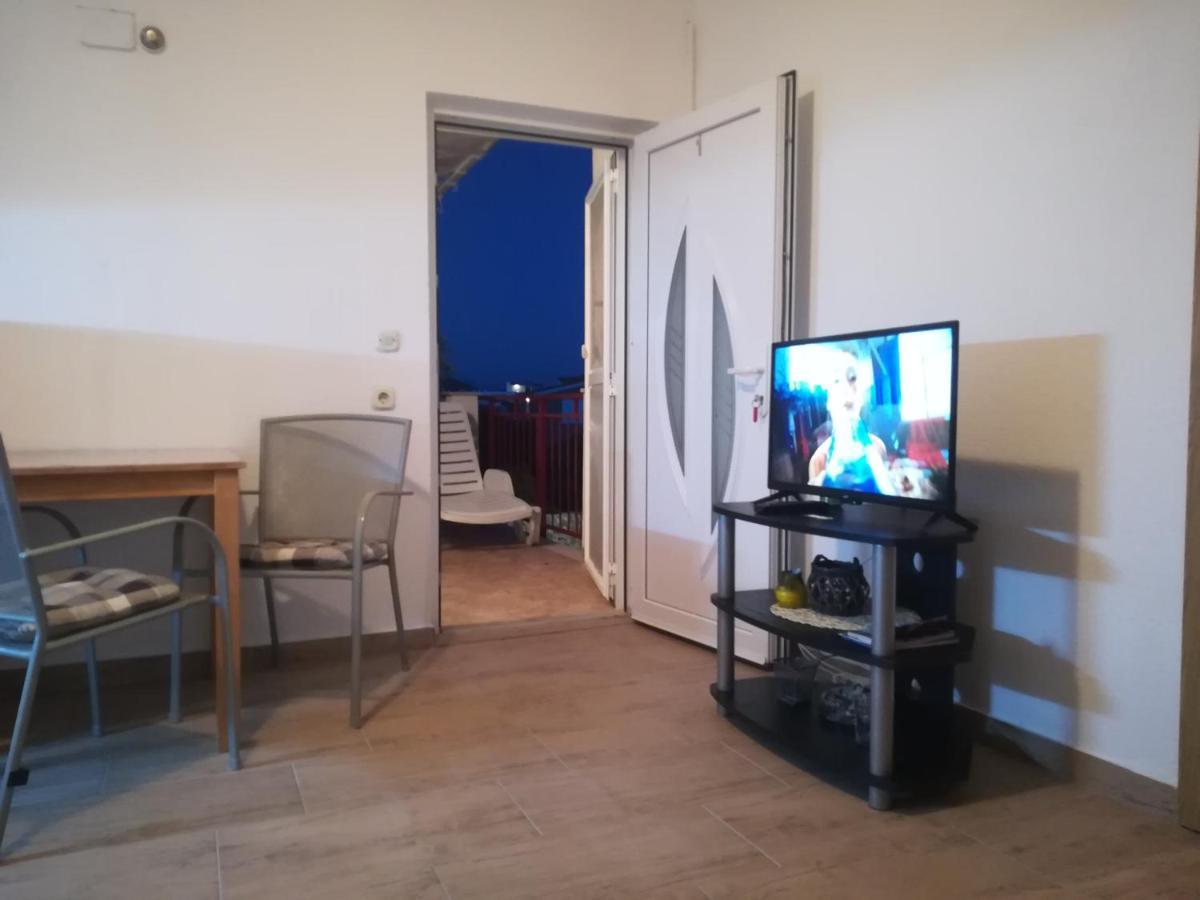 Apartman Lidija Ciovo トロギール エクステリア 写真
